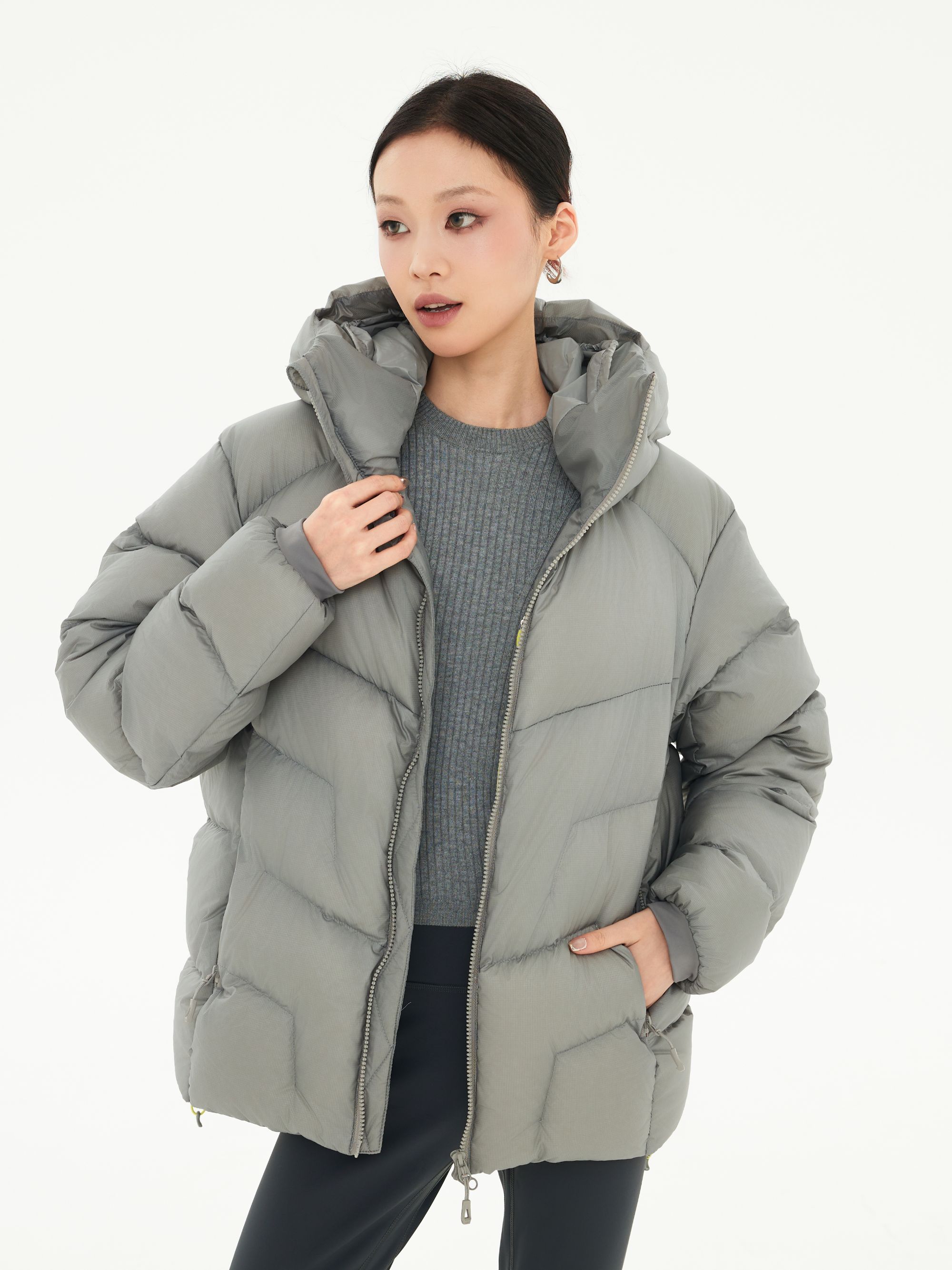 2025新！轻量化冬季保暖面包服户外防风拒水高蓬松连帽羽绒服