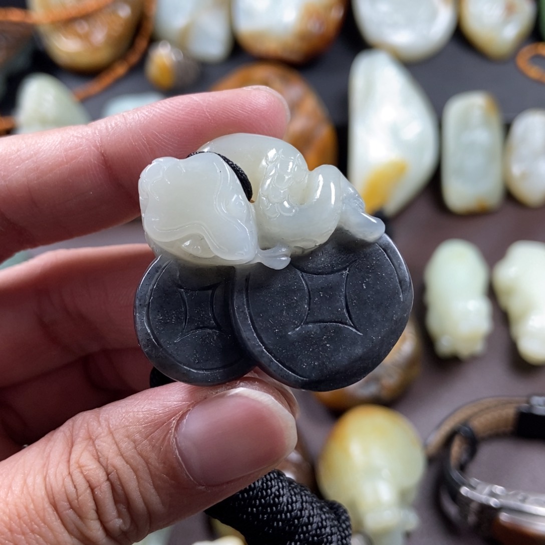 和田玉挂件未镶嵌