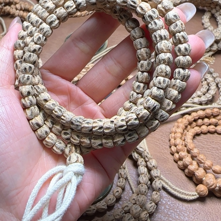 柏香籽/百香籽吊坠雨*