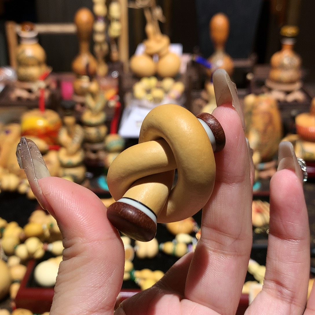 *****大叶紫檀（黑酸枝木类）