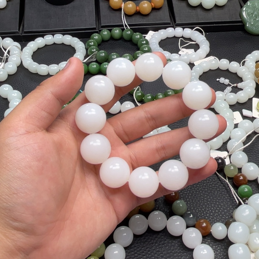 和田玉未镶嵌手链