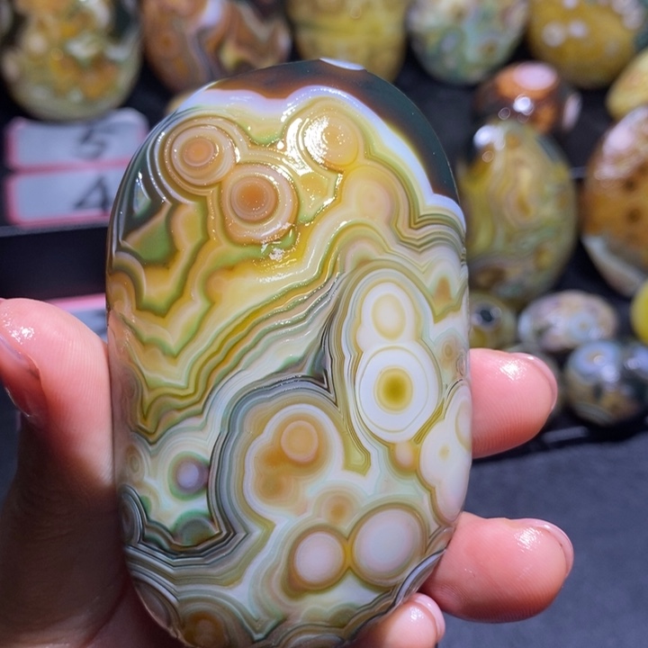 玛瑙/玉髓未镶嵌珠宝半成品82