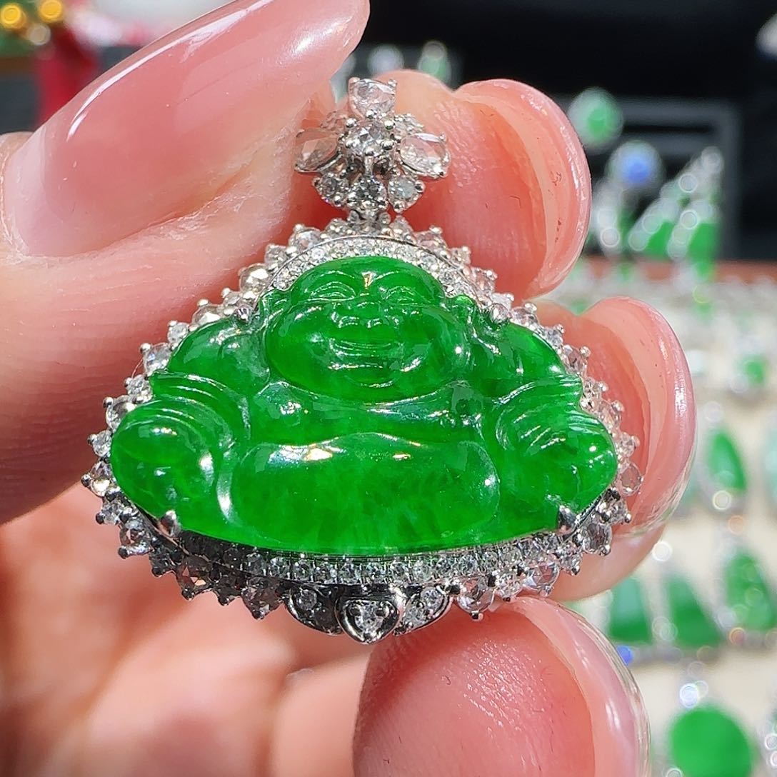 翡翠吊坠(不含链)18K金镶嵌