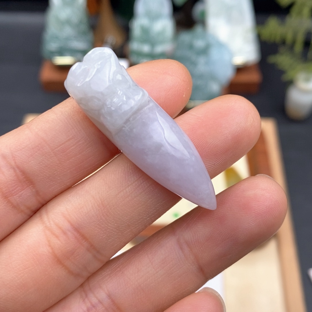 翡翠颈饰未镶嵌?****?龙