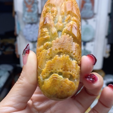 翡翠颈饰未镶嵌翡翠