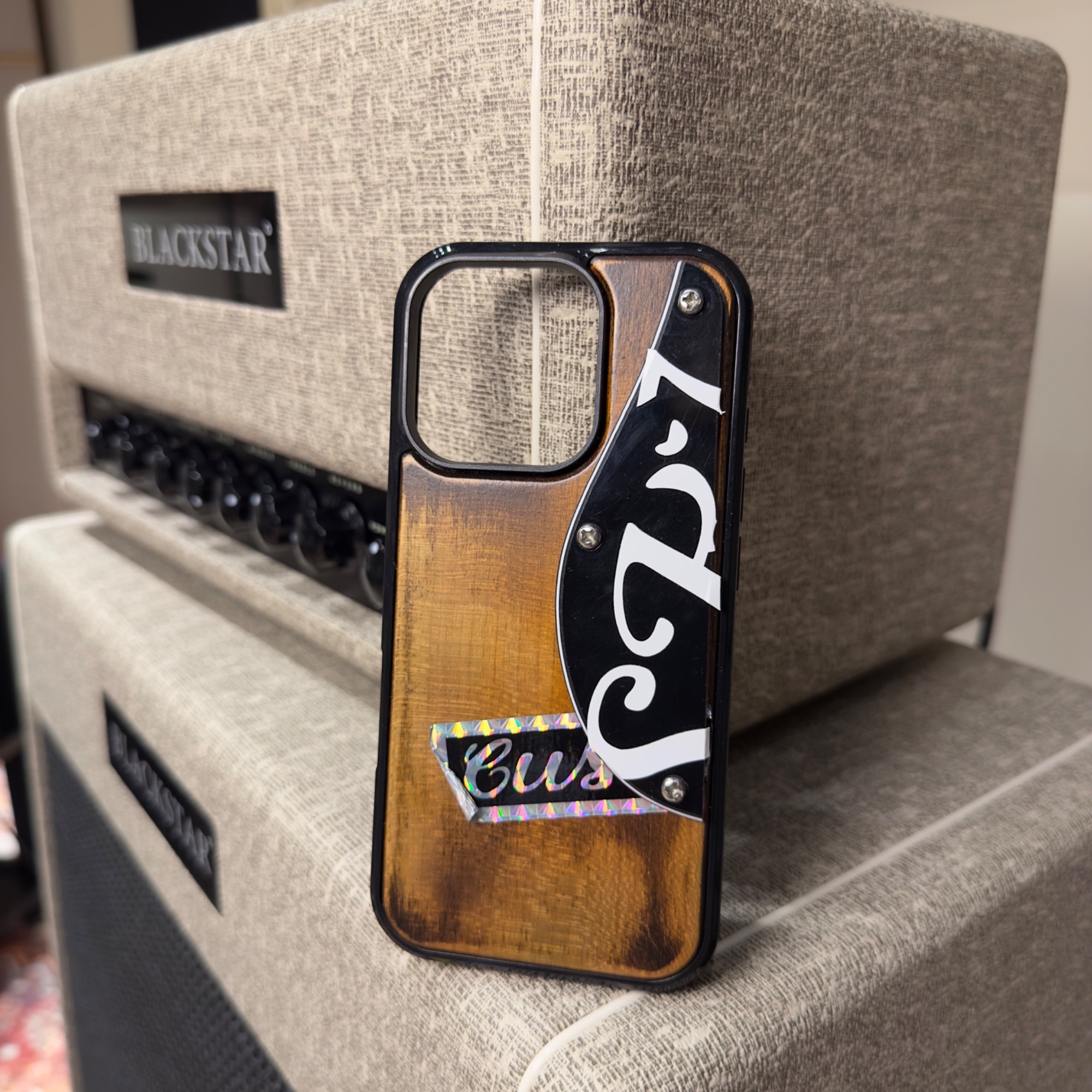 SRV重度做旧吉他硝基漆吉他手机壳