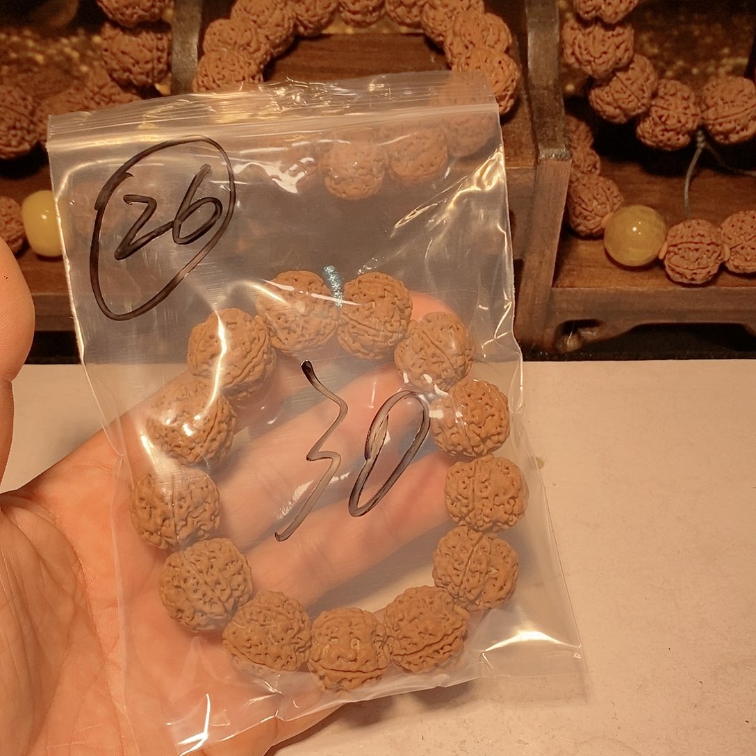 金刚菩提手串奇*26。       