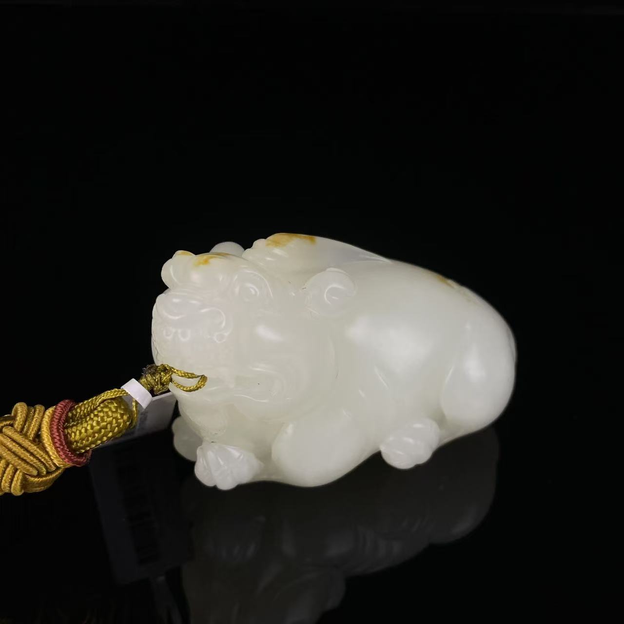 GH539447/民国和田羊脂白玉瑞兽雕件/上海西香记