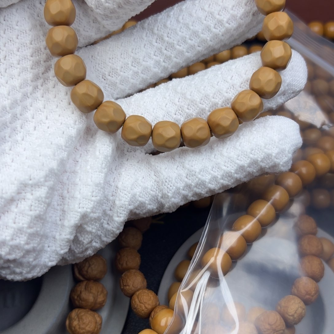 猴头核桃吊坠电**狗猴头全品奶酪