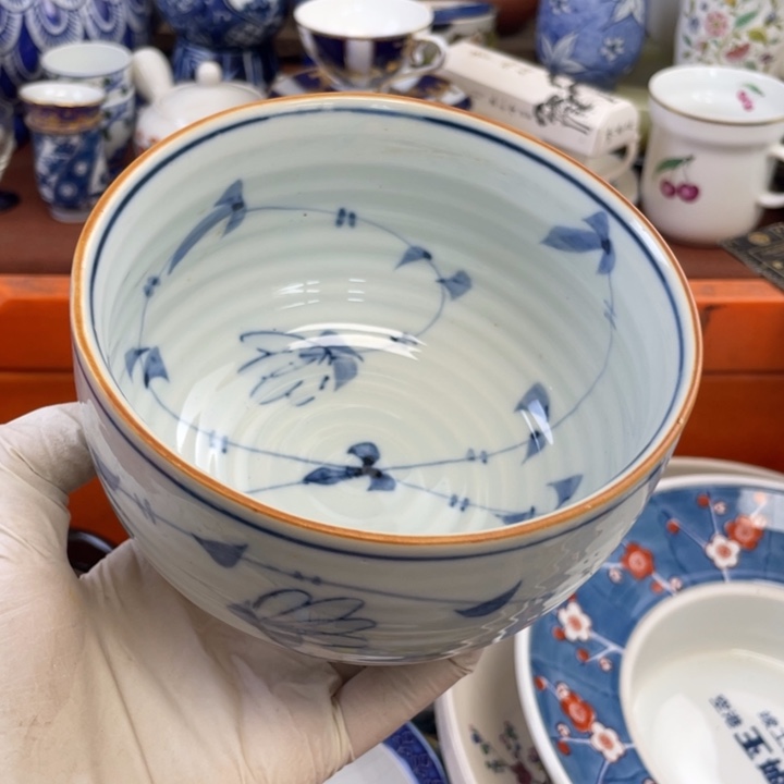 他家瓷器真美…开播了
