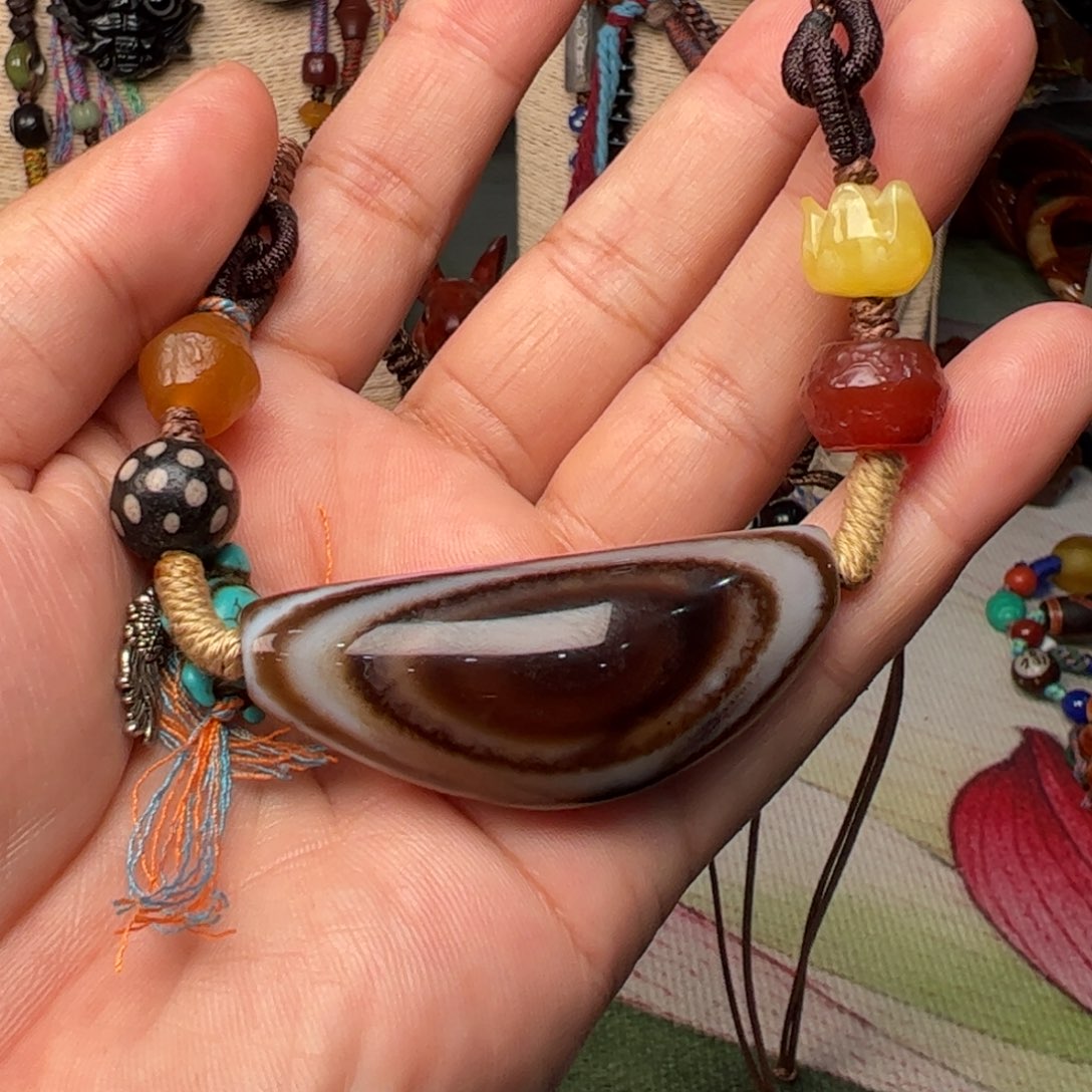 玛瑙/玉髓颈饰未镶嵌