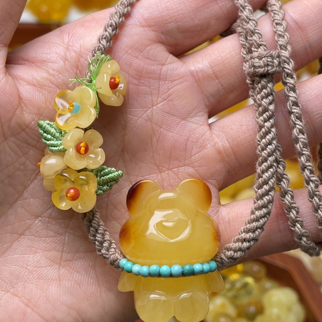 琥珀吊坠(赠链)未镶嵌