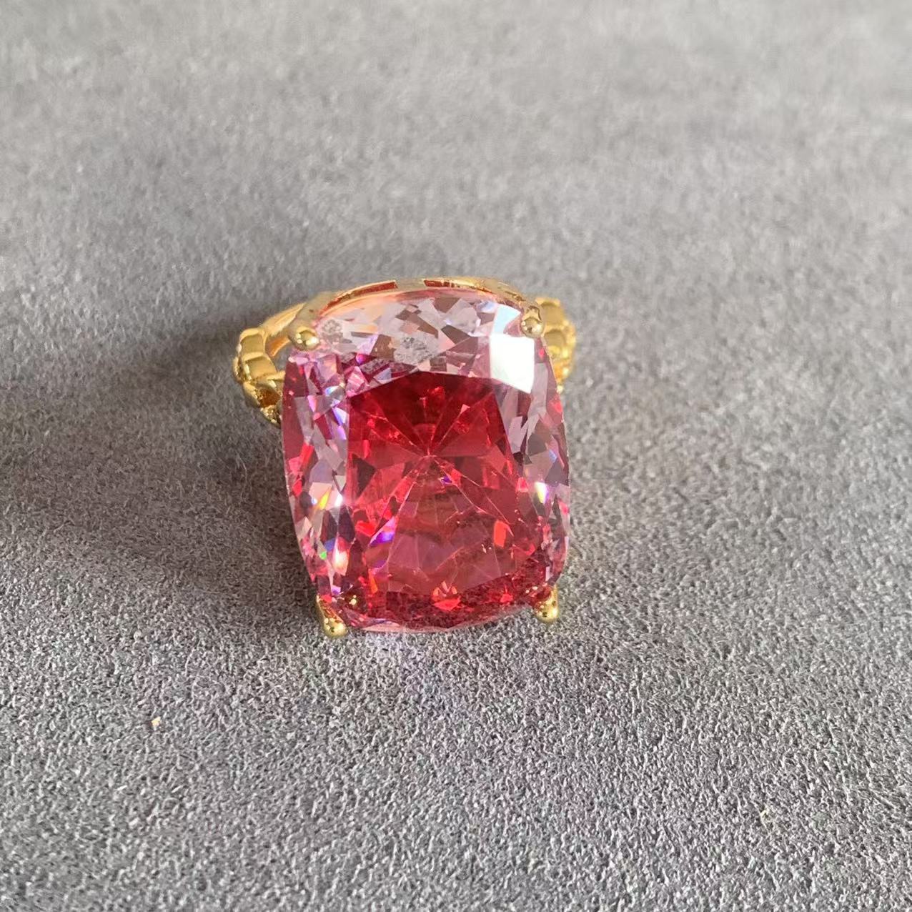 【南非定制】经典高级轻奢大气百搭戒指  Wd1119451