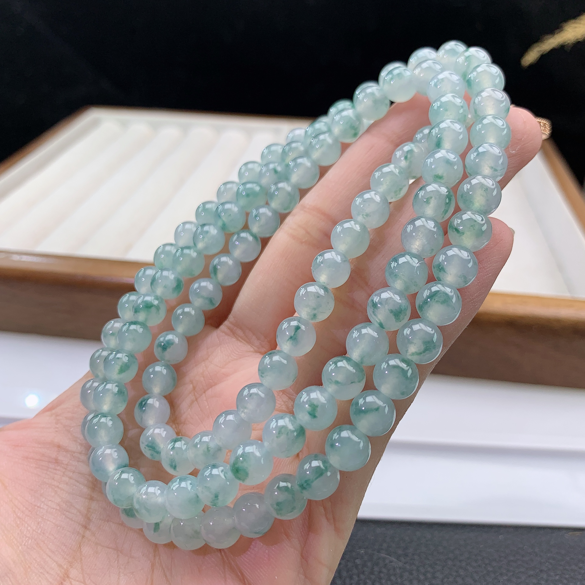 12.20-26-缅甸天然翡翠A货 女款飘花项链尺寸:6.8mm 108颗粒