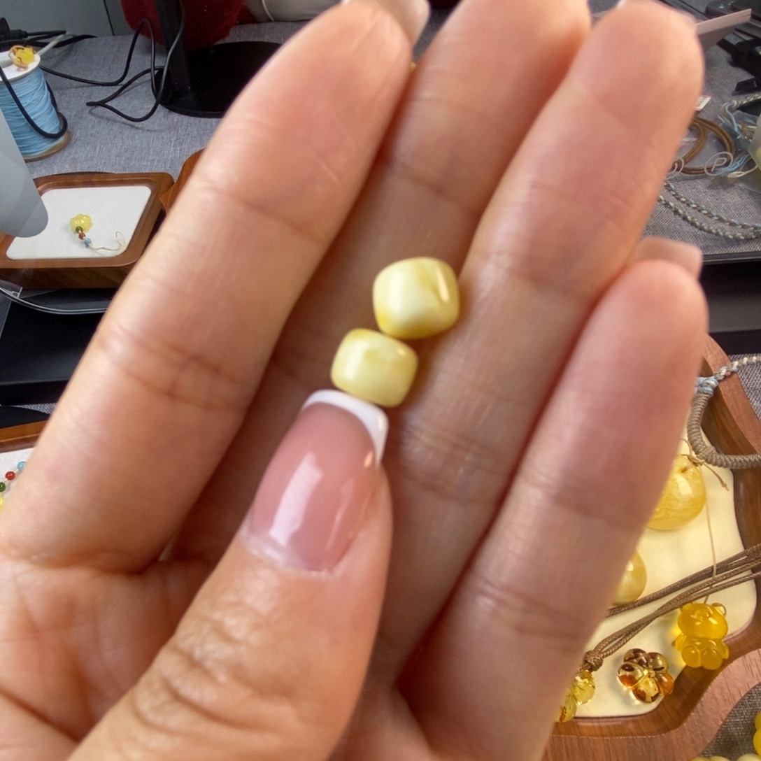 琥珀珠宝奇石未镶嵌超***?