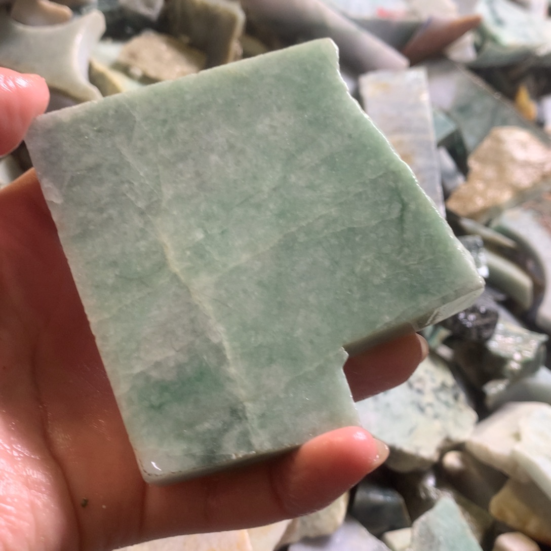 翡翠颈饰未镶嵌缅甸翡翠