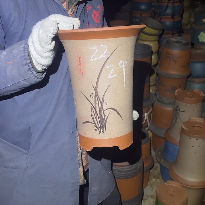 紫砂花盆紫砂花盆和