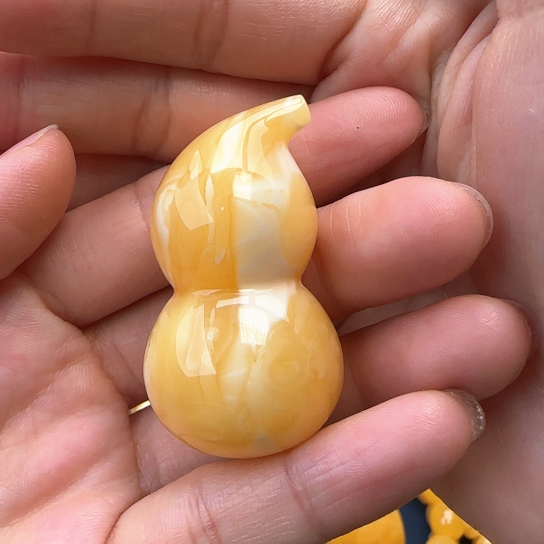 琥珀颈饰未镶嵌立体葫芦挂件