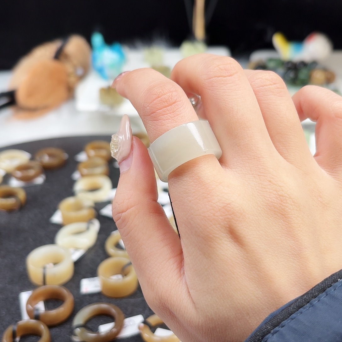 和田玉未镶嵌戒指P102冰透直切17.3不退换