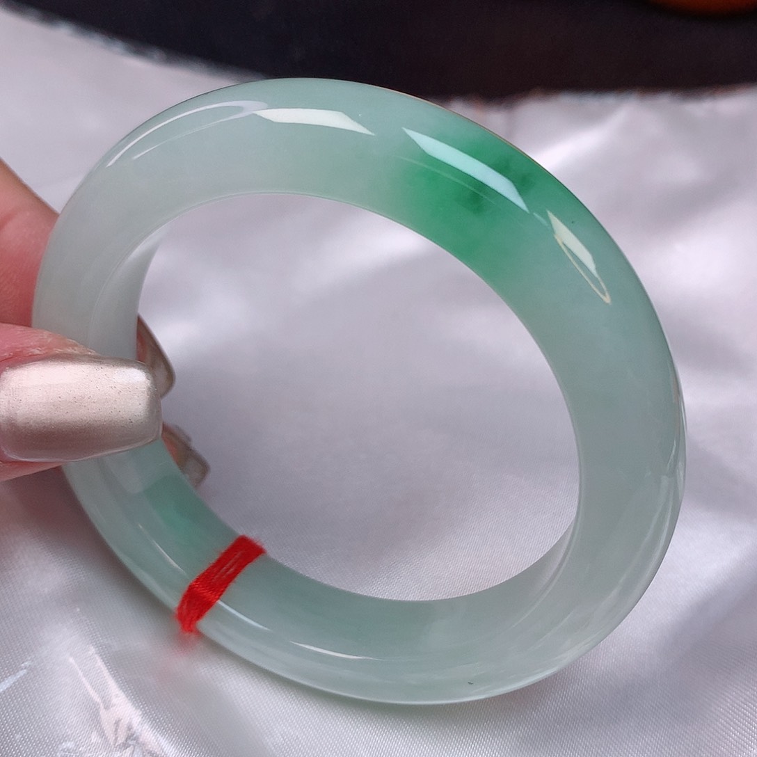 翡翠手镯未镶嵌56 翡翠手镯