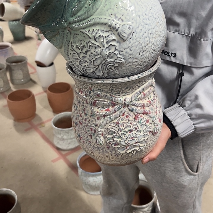 高度21厘米口18厘米