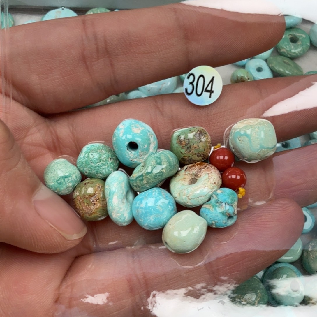 南红玛瑙未镶嵌珠宝奇石