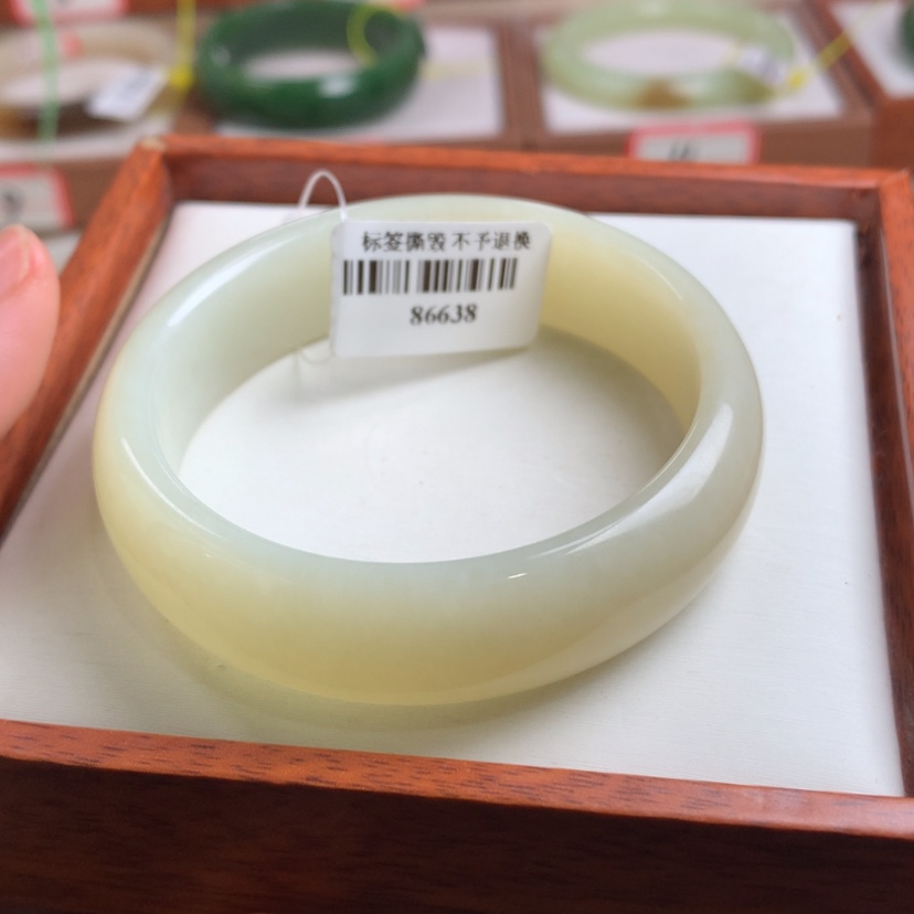 【闪购商品】和田玉手镯未镶嵌