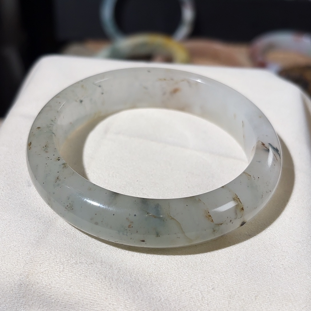 翡翠未镶嵌颈饰54.6，百草花香，水沫