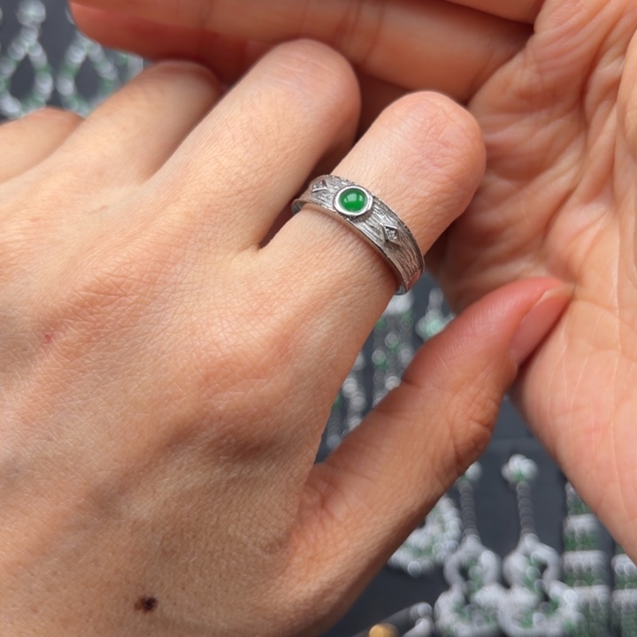 大***王翡翠银S925镶嵌耳饰