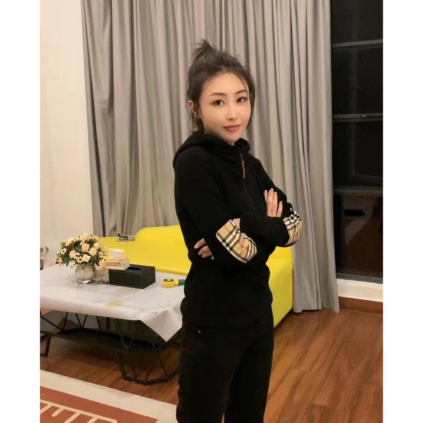 今年流行连帽卫衣女2023秋冬休闲减龄半拉链上衣潮3192#0.25