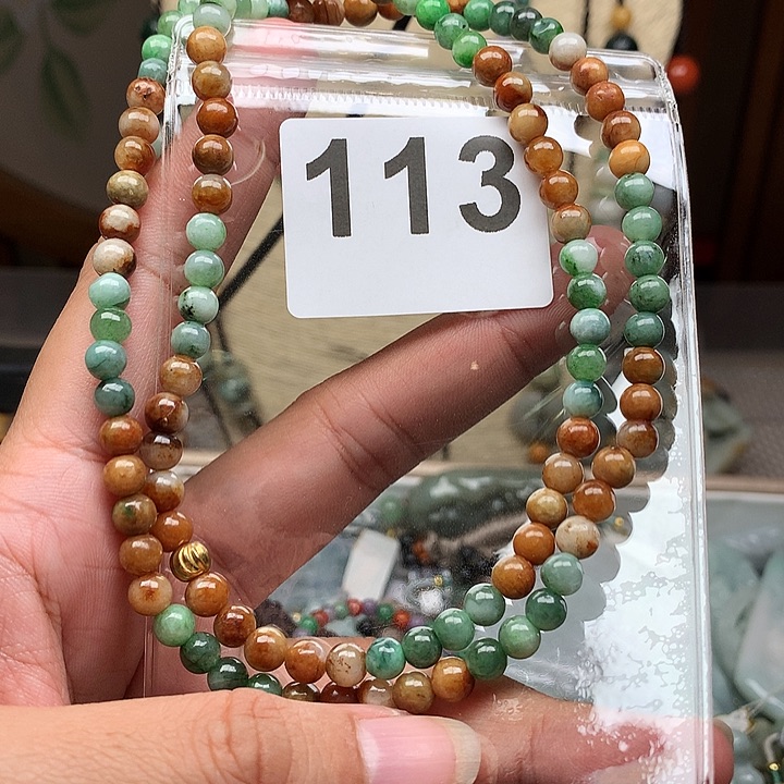 翡翠颈饰未镶嵌唯**女翡翠