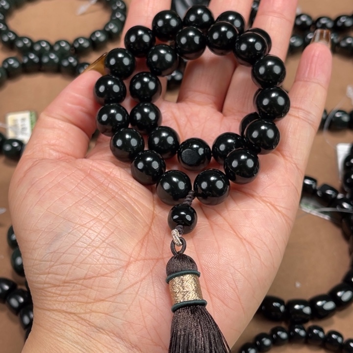 比***人和田玉未镶嵌手链