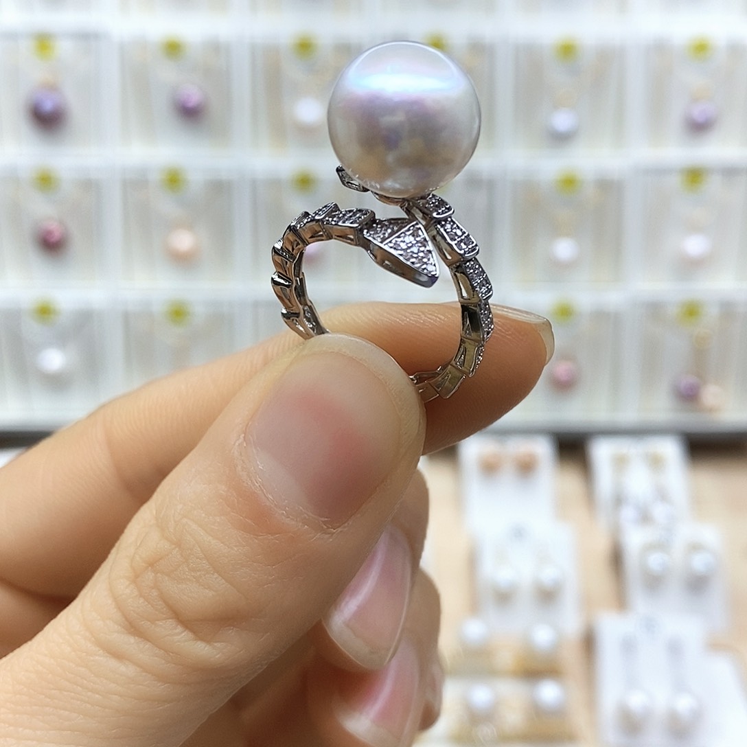 淡水珍珠颈饰合金