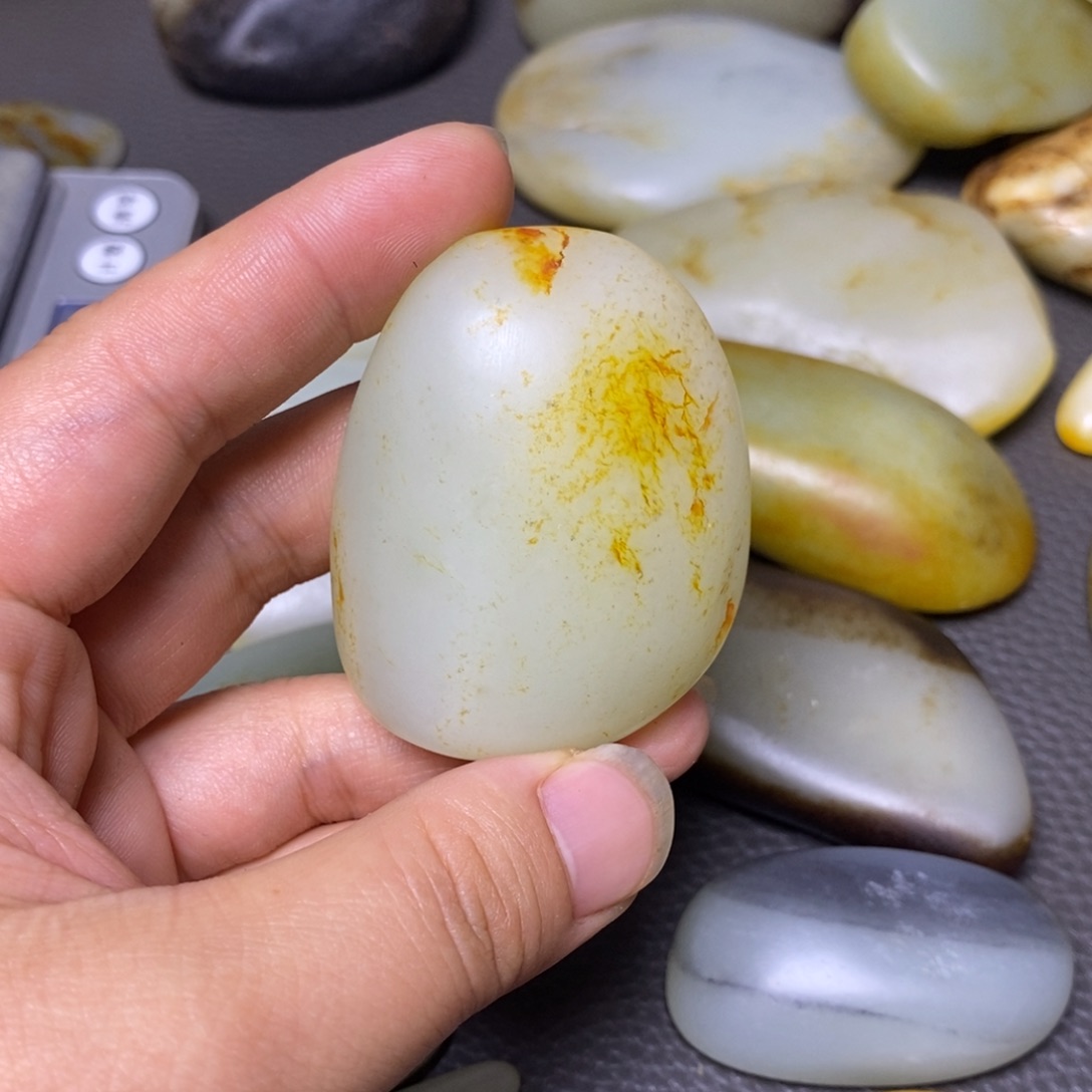 橘***光和田玉未镶嵌挂件