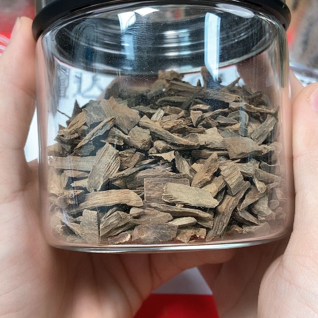 沉香沉香碎屑富森红土沉水棋肉100克