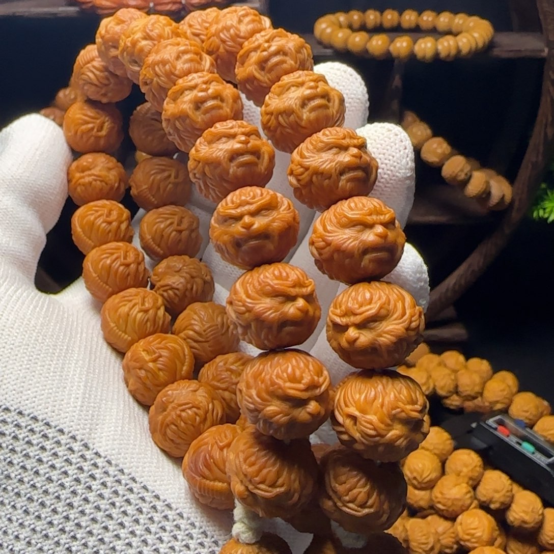 少***～猴头核桃吊坠猴头