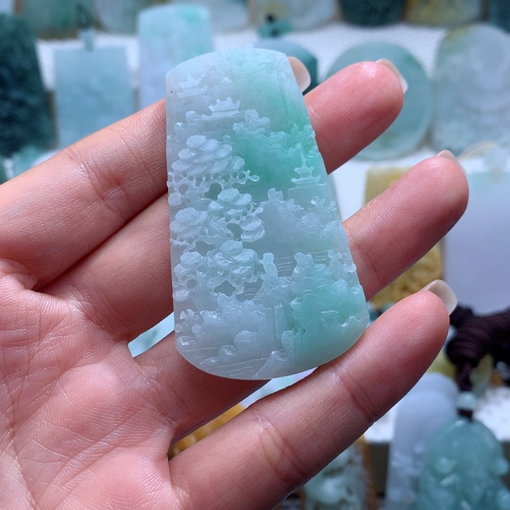 定制翡翠未镶嵌山水