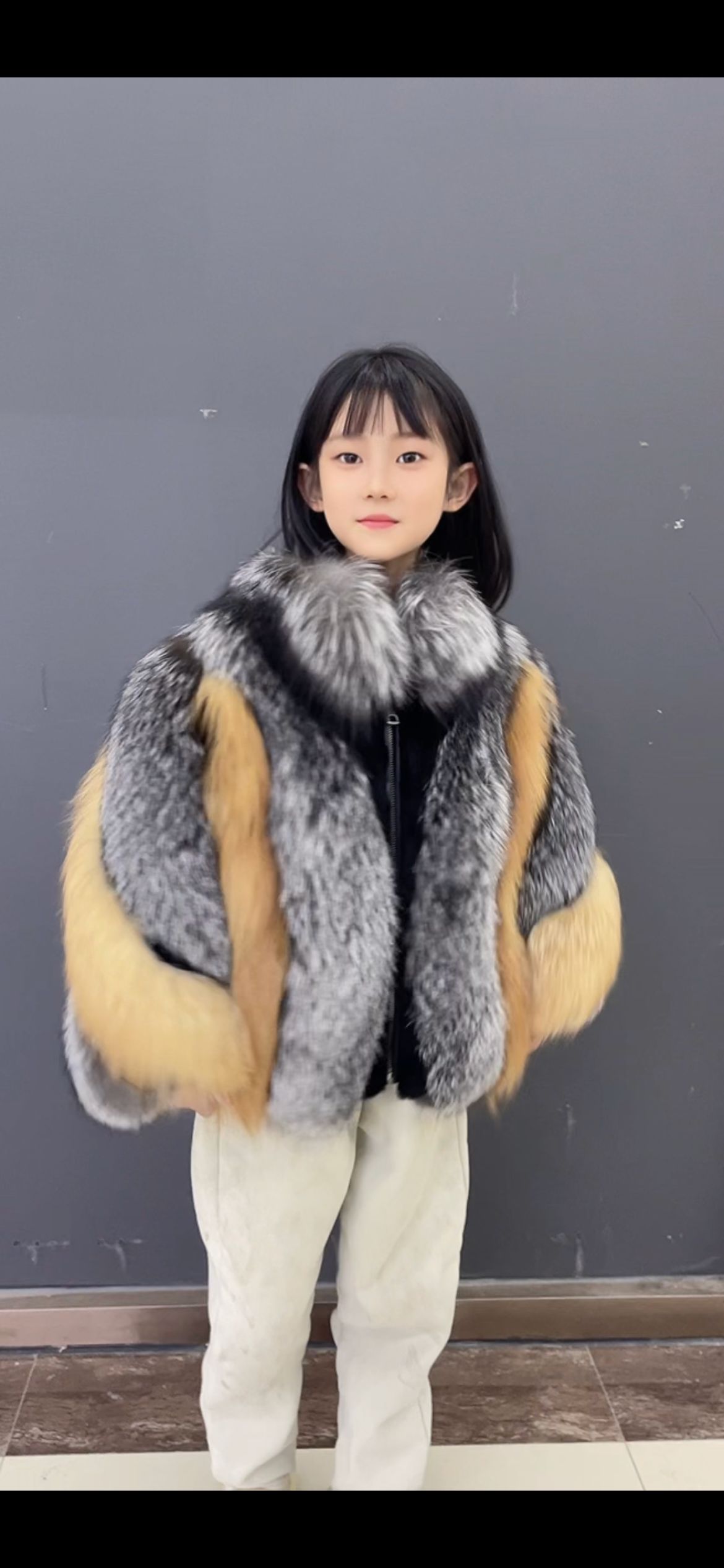 时尚洋气女款外套女短款修身设计儿童百搭休闲气质保暖秋冬拼接