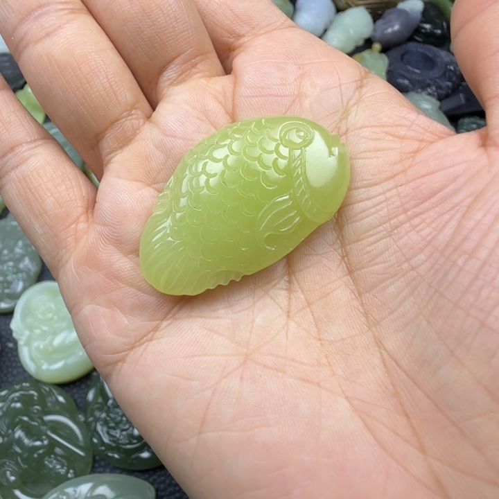 和田玉未镶嵌珠宝奇石