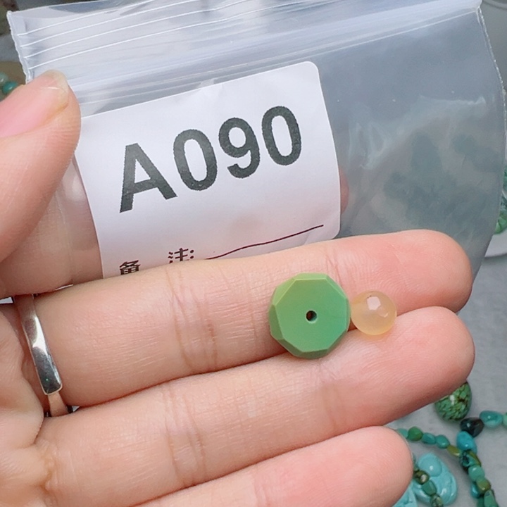未镶嵌南红玛瑙珠宝奇石