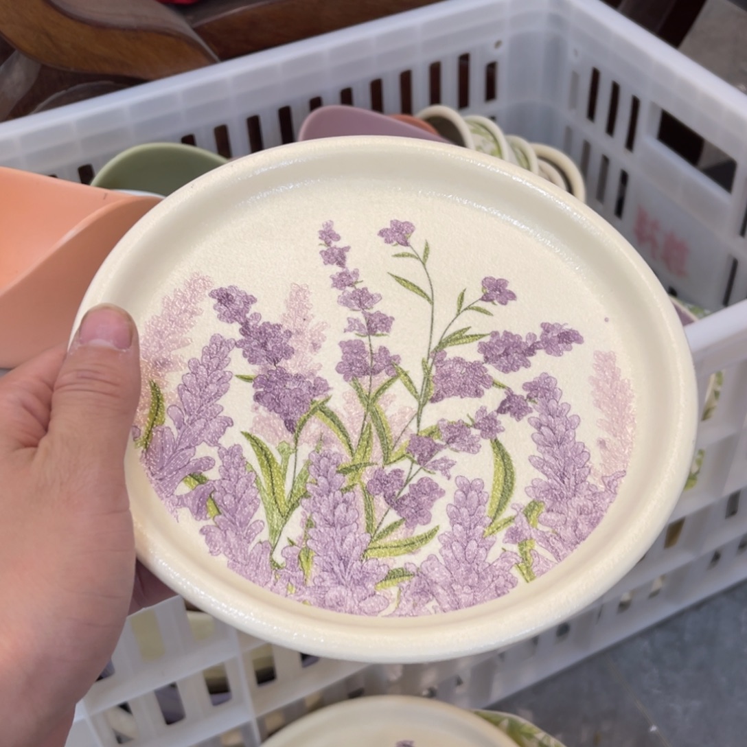 陶瓷微瑕餐具介意勿拍，满18飞！