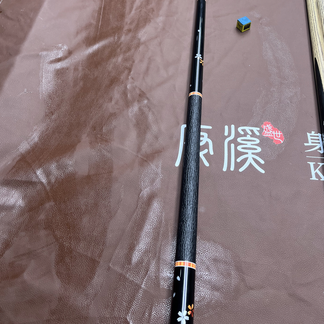 买了10天左右的塔里克樱花刚换的卡姆皮头