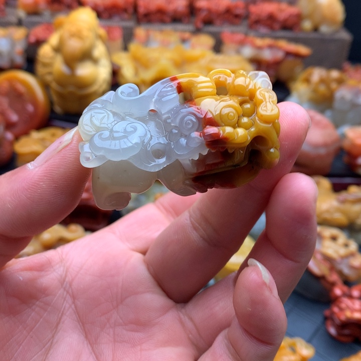 石英质玉（黄龙玉）黄龙玉貔貅挂件未镶嵌