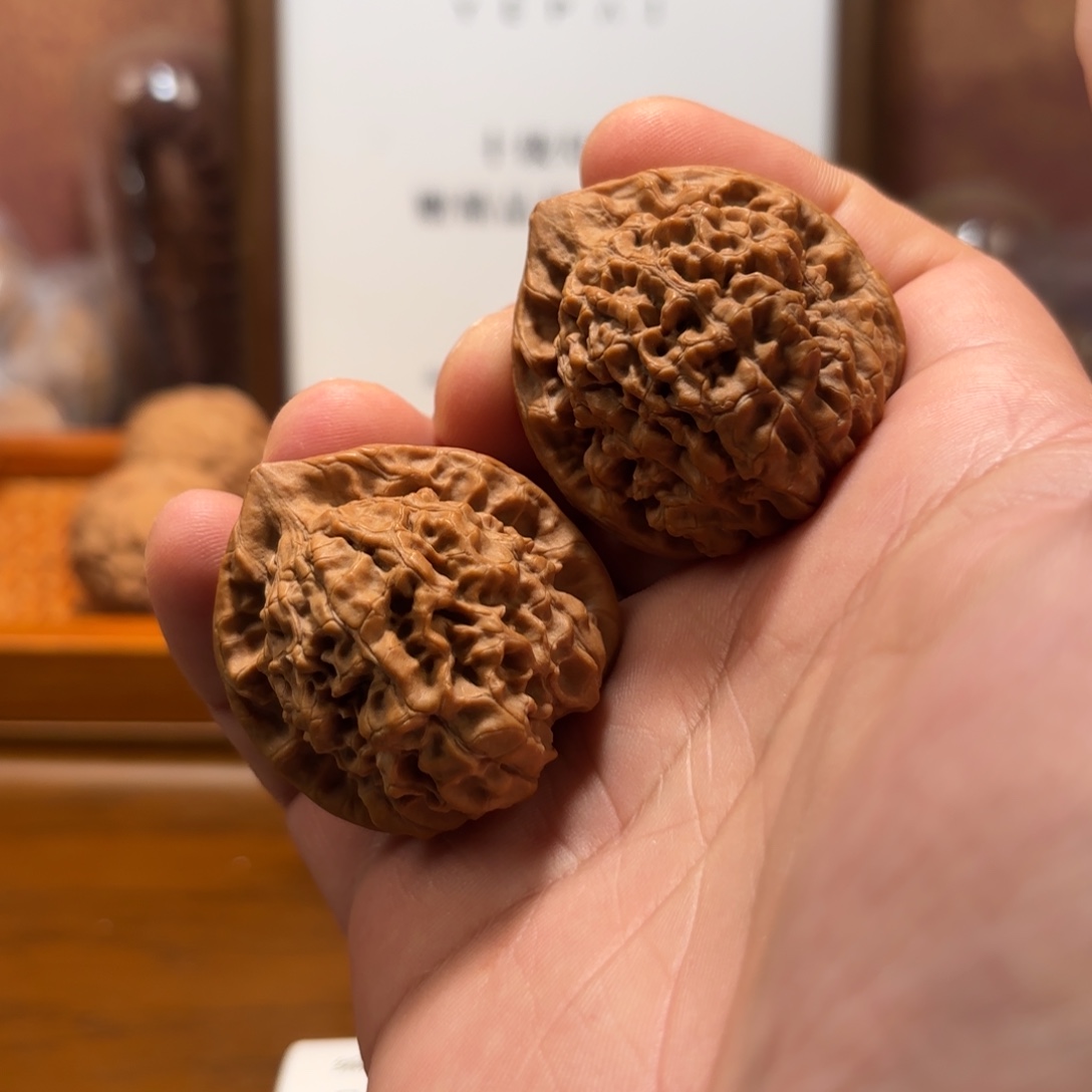 文玩核桃吊坠官帽Q6185