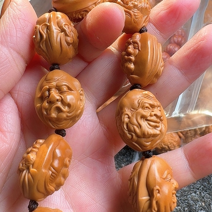 橄榄核吊坠橄榄浮雕局面