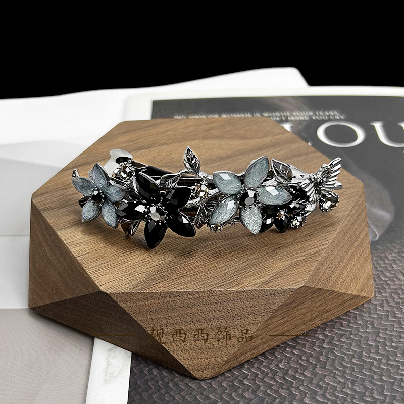 【LXX靓西西】106 优雅花朵精致风立体蝴蝶8.2厘米弹簧夹