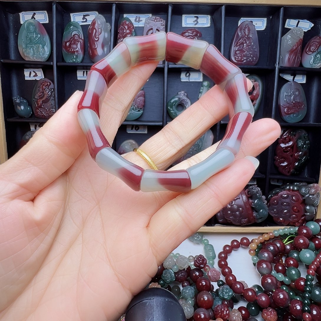 用***1非金属秦紫玉手串