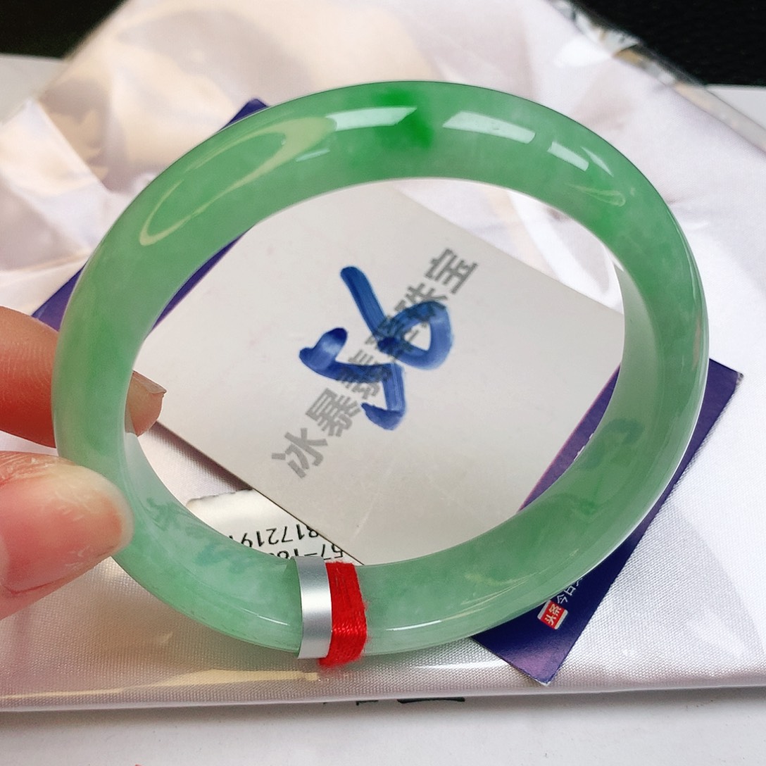 翡翠手镯未镶嵌缅甸天然a货翡翠