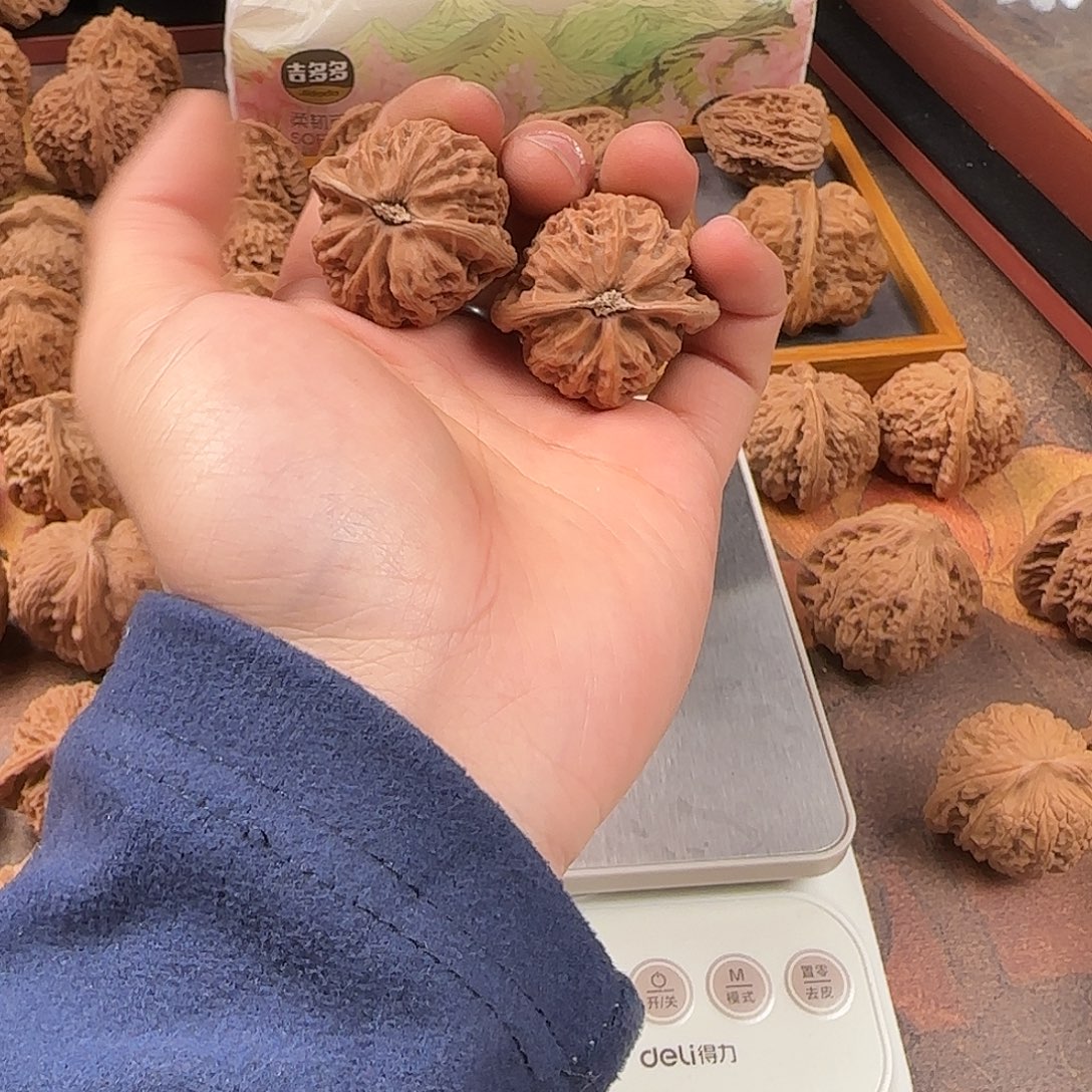 我***天吊坠桃核全品宫灯27653