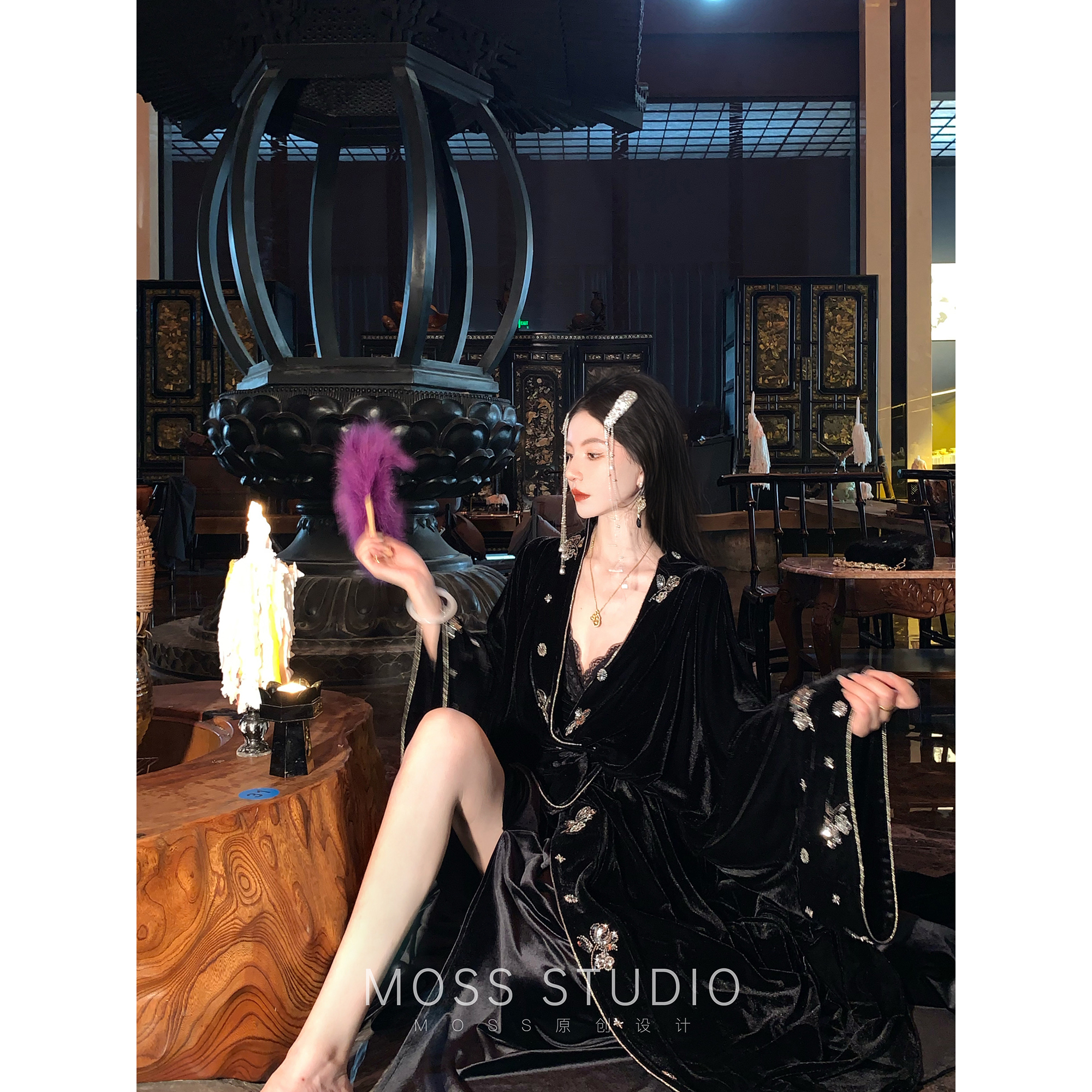 MOSS STUDIO【墨笔生花】新中式重工珠绣高色牢丝绒长外套女